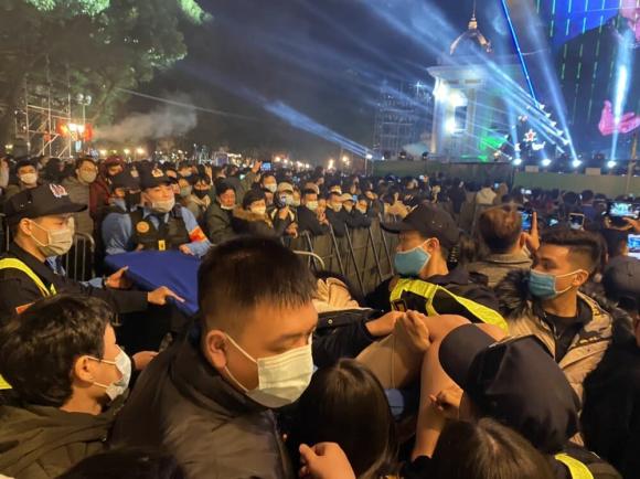 giao thừa,  ngất xỉu,  lễ hội pháo hoa, Countdown