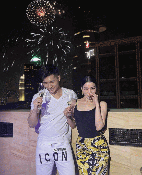 Lệ Quyên, Lâm Bảo Châu, nữ ca sĩ, 