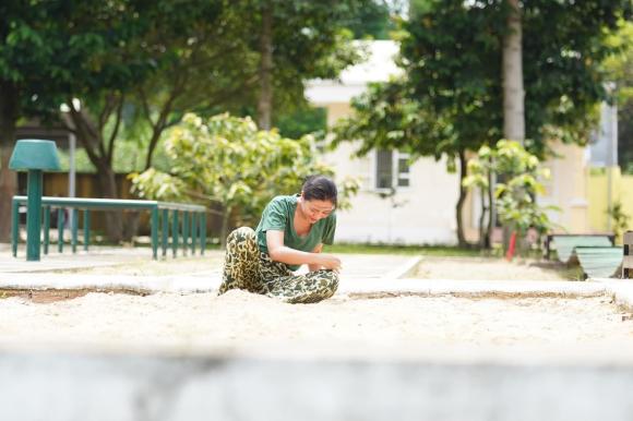 Nam Thư, miễn phí, sao nhập ngũ, chị đại, sao Việt