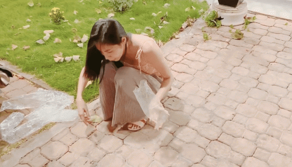 Thủy Tiên, ca sĩ Thủy Tiên, sao Việt