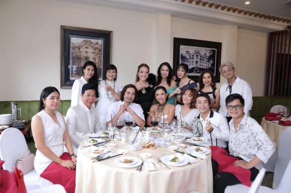 tiec-sinh-nhat-ntk-oanh-phan (1).jpg 0 NTK Oanh Phan, sao việt