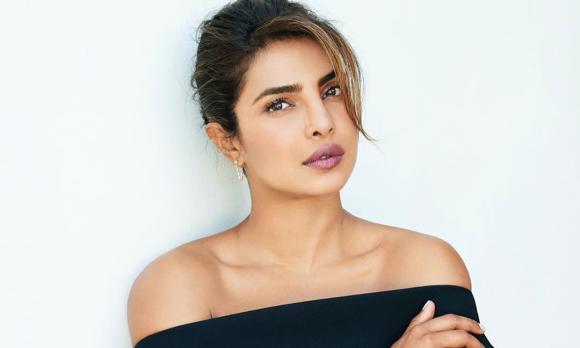 thảm đỏ billboard, billboard 2021, Priyanka Chopra