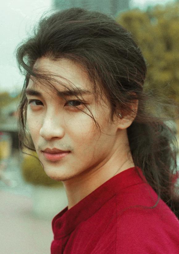Người mẫu nam nổi tiếng ở Myanmar từ bỏ mái tóc dài lãng tử để ...