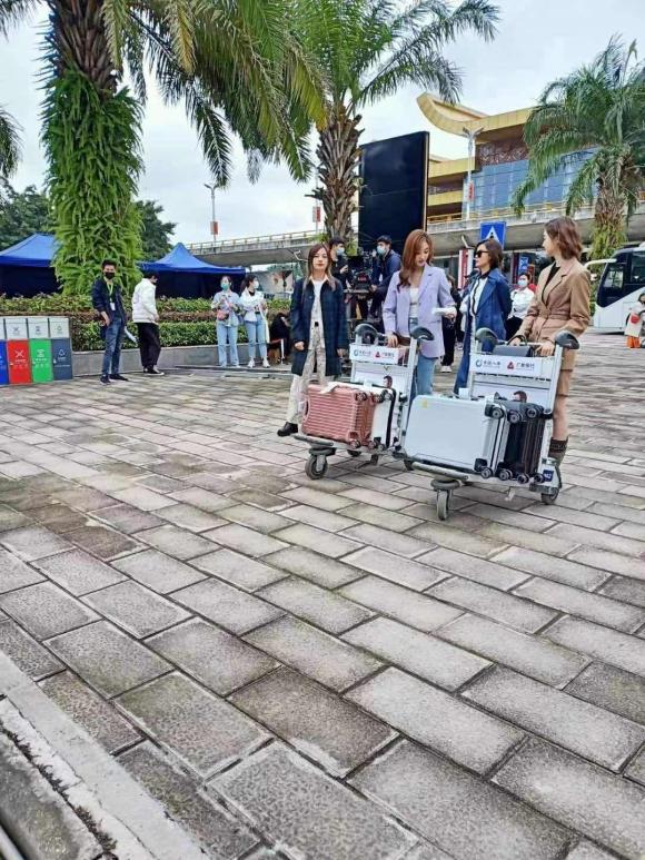 triệu vy, mệt mỏi, buồn bã, hôn nhân, sao hoa ngữ