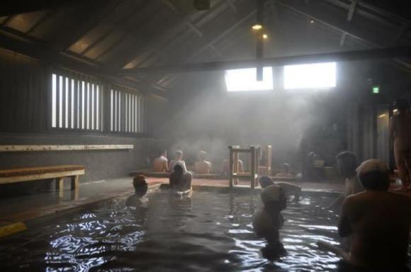 tắm suối nước nóng nhật bản, chuyện lạ, nhà tắm onsen kỳ lạ nhất