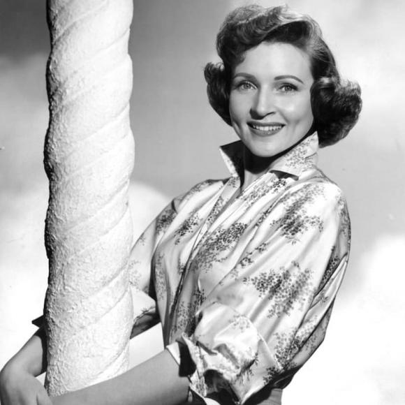 betty white, sao hollywood, diễn viên kỳ cựu