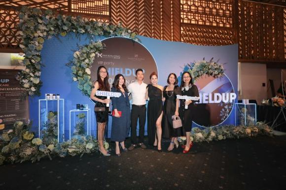 Hush & Hush, Minh Khương Group, Bằng Kiều, Phương Vy Idol