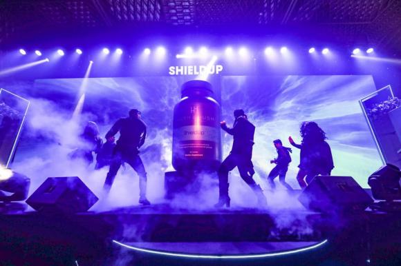 Hush & Hush, Minh Khương Group, Bằng Kiều, Phương Vy Idol