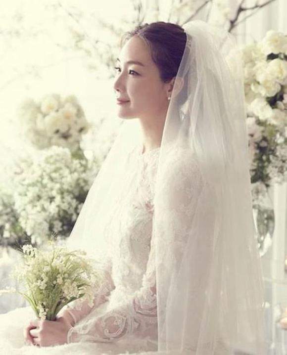 'Nấc thang lên thiên đường, Choi Ji Woo đã kết hôn, Choi Ji Woo và chồng, sao Hàn