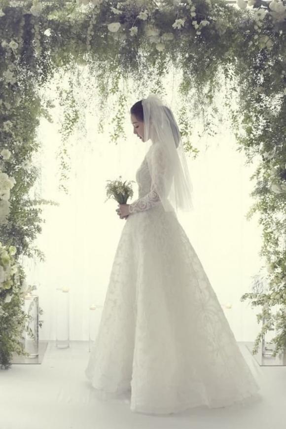 'Nấc thang lên thiên đường, Choi Ji Woo đã kết hôn, Choi Ji Woo và chồng, sao Hàn