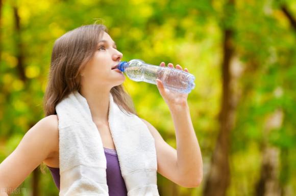 uống nước, thận, sức khỏe