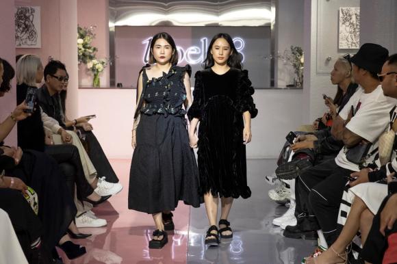 image007-ngoisaovn-w1430-h953 3 labels,thời trang labels,labels new kid