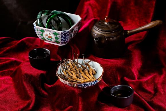 Start-Up trẻ Hoàng Linh, Indocharm, Love Lipstick, Ngọc Lan Jewelry