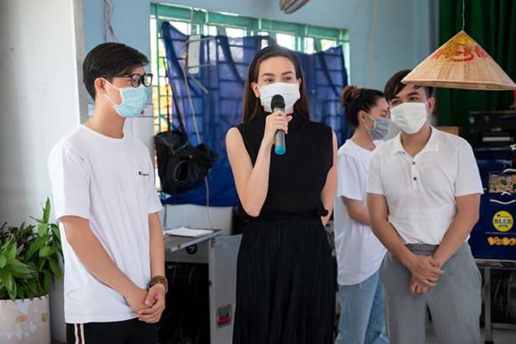 ca sĩ Hồ Ngọc Hà, sao Việt