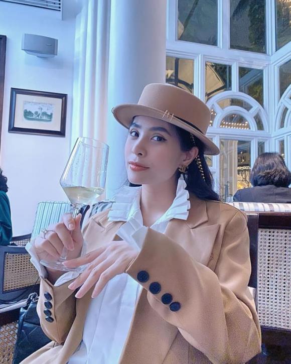 hot girl, ở nhà và lúc lên đồ, thanh niên  