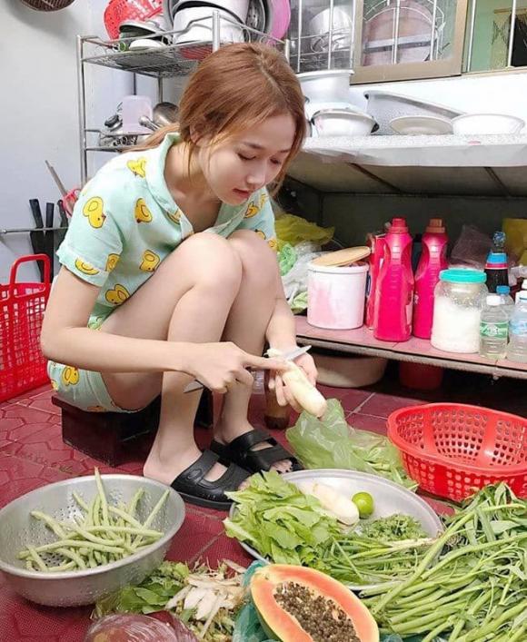 hot girl, ở nhà và lúc lên đồ, thanh niên  