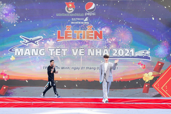 pepsi-mang-tet-ve-nha-72 (1).png 0 Pepsi, mang Tết về nhà, Wowy, Karik, Lăng LD