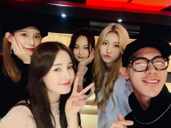 sao hàn việt, chung khung hình, chụp anh cùng, selife, sao việt,