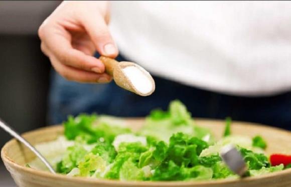 cao huyết áp, chăm sóc sức khỏe, ăn nhiều muối sẽ tăng huyết áp
