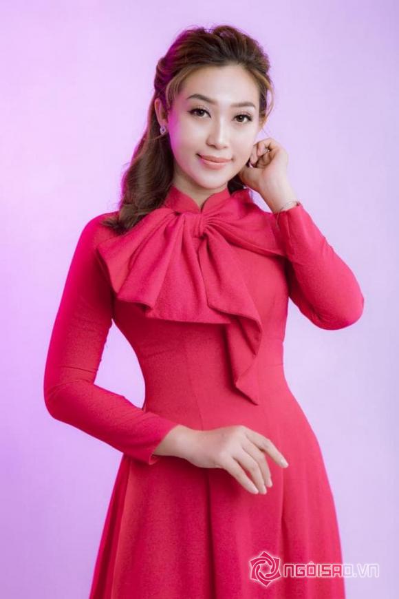mc-uyen-nhi-23 (1).jpg 0 MC Uyển Nhi, sao việt