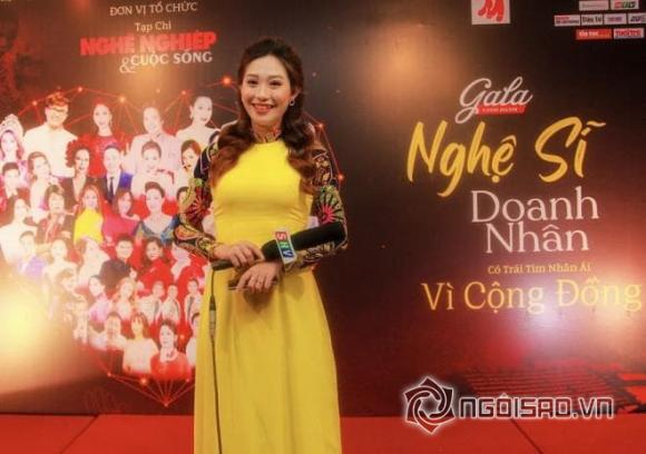 mc-uyen-nhi-23 (1).jpg 2 MC Uyển Nhi, sao việt