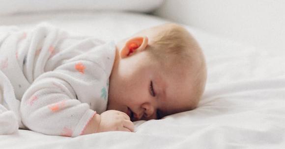 cách làm sạch vết bẩn trên quần áo, mẹo vặt, dọn nhà