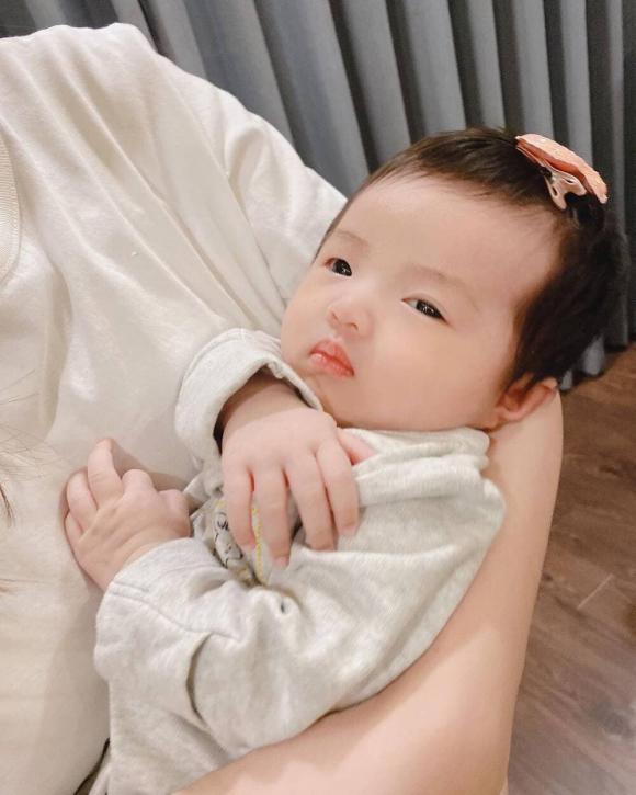 Đông Nhi, Ông Cao Thắng, Winnie, 