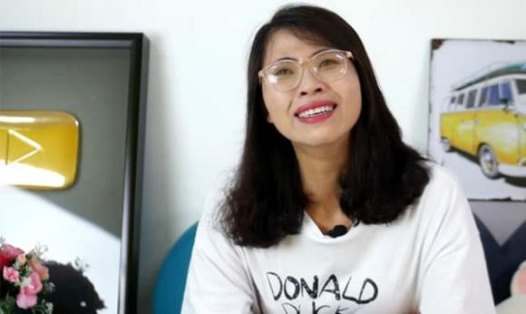 Youtuber Thơ Nguyễn, kênh youtube độc hại nhắm vào trẻ em, kênh youtube nội dung phản cảm, trẻ nghiện xem youtube