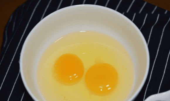 lòng đỏ trứng, lòng trắng trứng, trứng gà