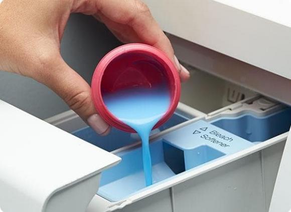 quần áo có mùi ẩm mốc, mẹo vặt, vệ sinh nhà, cách làm quần áo hết mùi