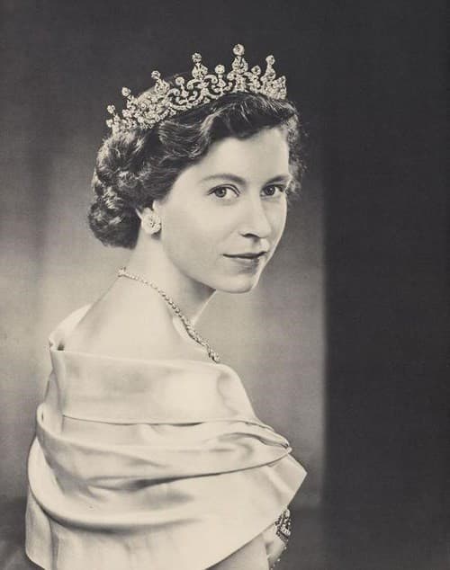 hoàng gia Anh, Nữ hoàng Elizabeth
