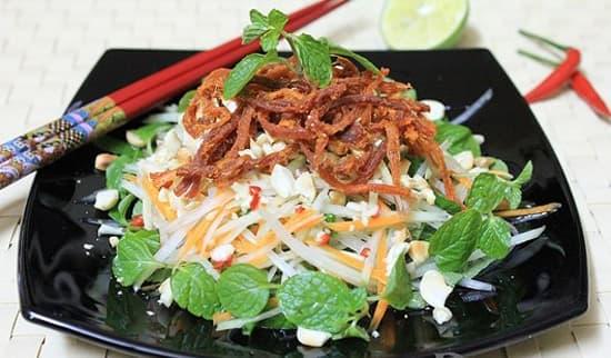 Trứng cút xào me, thịt xiên nướng, món ăn vặt ngon 
