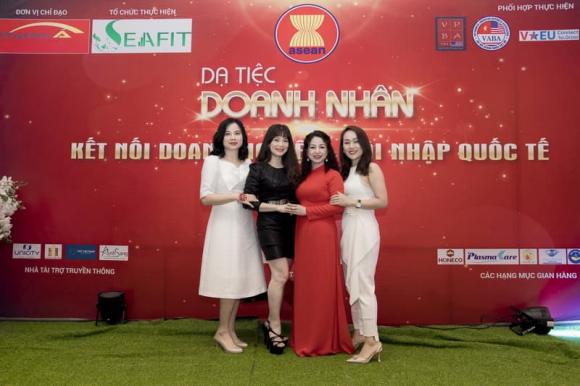 Dạ tiệc Doanh nhân, Câu lạc bộ Nữ Doanh nhân Việt Nam - ASEAN