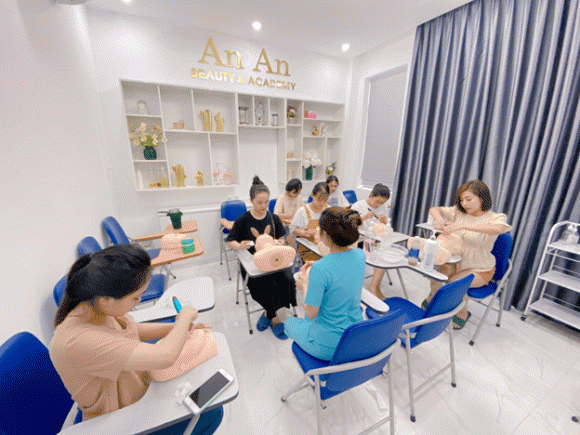 CEO Tôn Nữ Thị Xuân Hà, An An Beauty Center