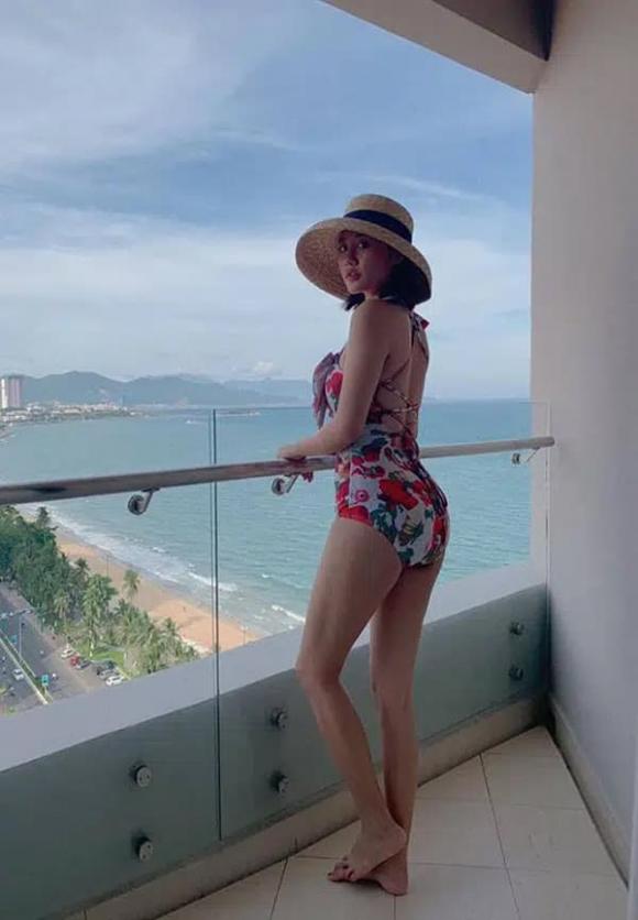 Ca sĩ văn mai hương,văn mai hương diện bikini,sao việt