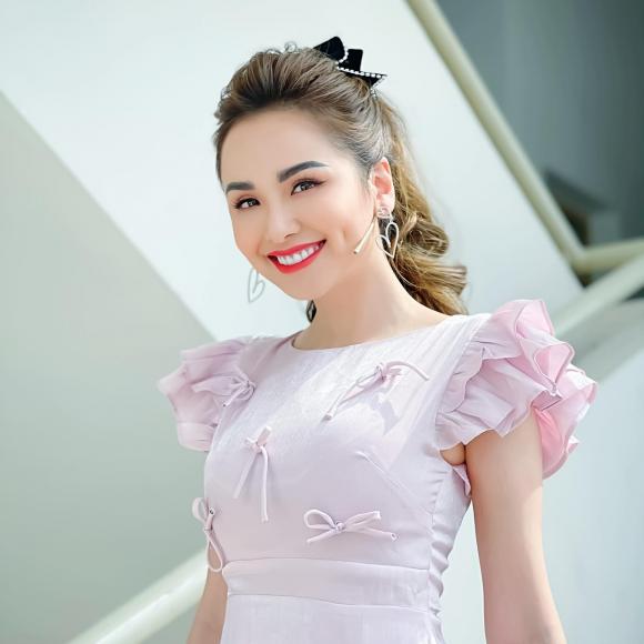 Hoa hậu Diễm Hương, cát xê sao Việt, rapper