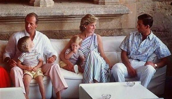 Thái tử Charles, Công nương Diana, Harry, hoàng gia anh