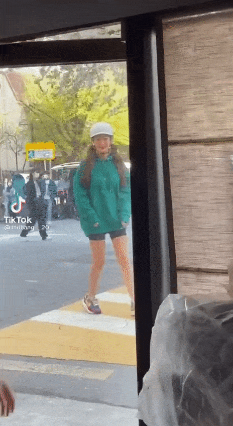 park min young, người qua đường, gái 18, sao hàn 