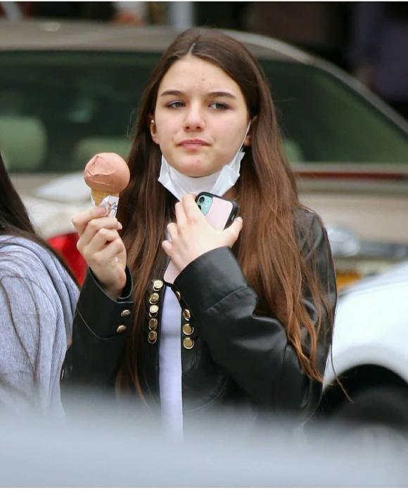 suri cruise, con gái tom cruise, sinh nhật, sao hollywood