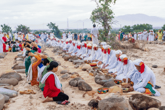 Ca sĩ Lê Quốc Kháng, sao việt