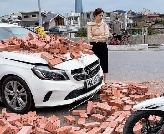 nữ tài xế, Mercedes, Hải Phòng, tai nạn