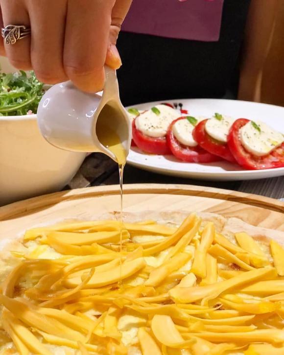 pizza mít, pizza mít chan mật ong, pizza