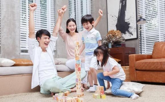 chăm sóc trẻ nhỏ, lưu ý khi chăm sóc trẻ, trẻ thông minh có những đặc điểm này