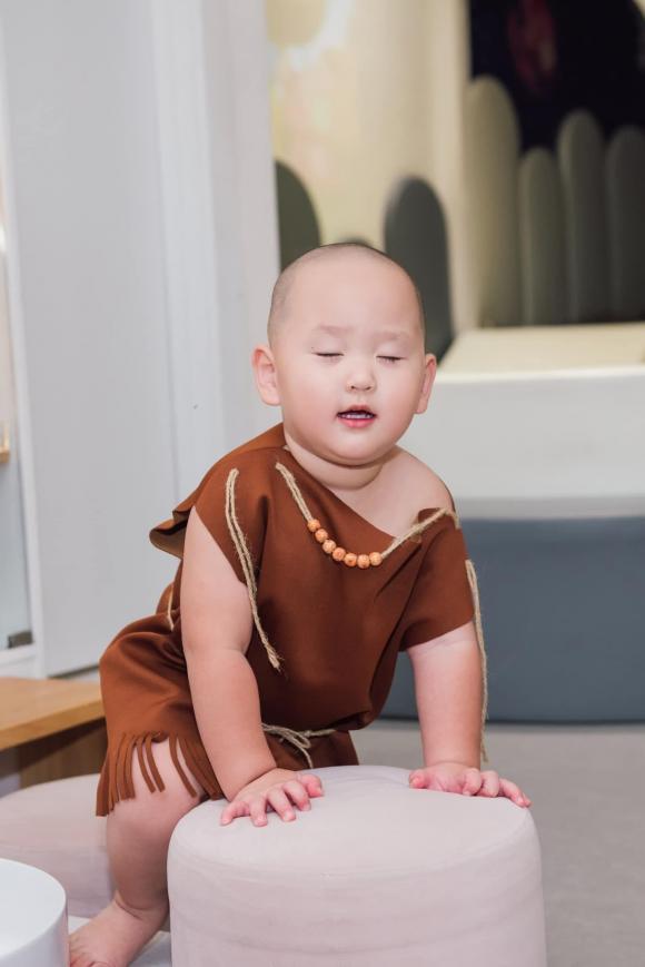 Ca sĩ Trà My Idol, cao Việt