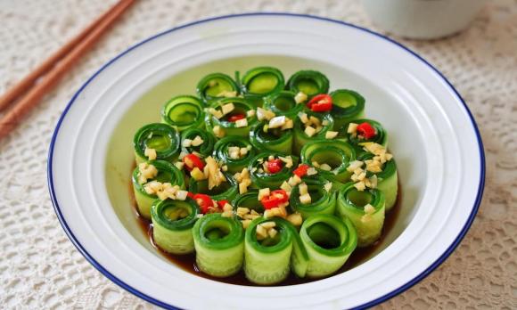 Stylist Quang Tuyến, món chay, thập cẩm kho chay