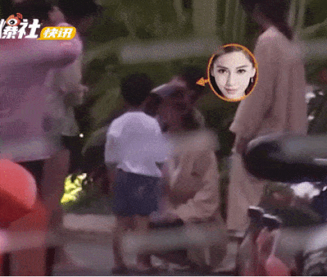 Vừa bị nói vụng chăm con nhưng khoảnh khắc này của Angelababy với Bọt Biển Nhỏ khiến bà mẹ nào cũng gật gù đồng cảm 11 angelababy, huỳnh hiểu minh, bọt biển nhỏ
