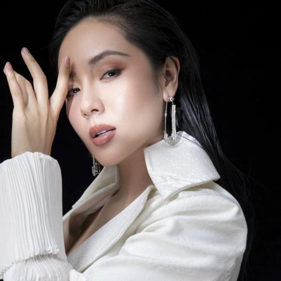 Khánh Vân, Khánh Vân không lọt top 10, sao Việt