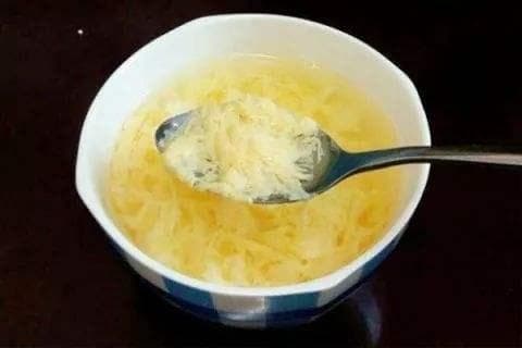 chăm sóc sức khỏe, Một bát nước luộc trứng gà ăn sáng mỗi ngày, uống bát nước luộc trứng