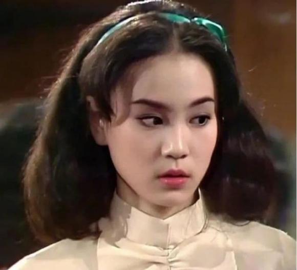 Nữ hoàng nước mắt, Lưu Tuyết Hoa, sao hoa ngữ