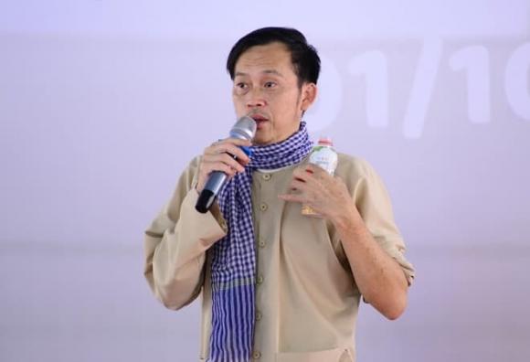 NSƯT Hoài Linh, Ca sĩ Minh Quân, Tiền từ thiện